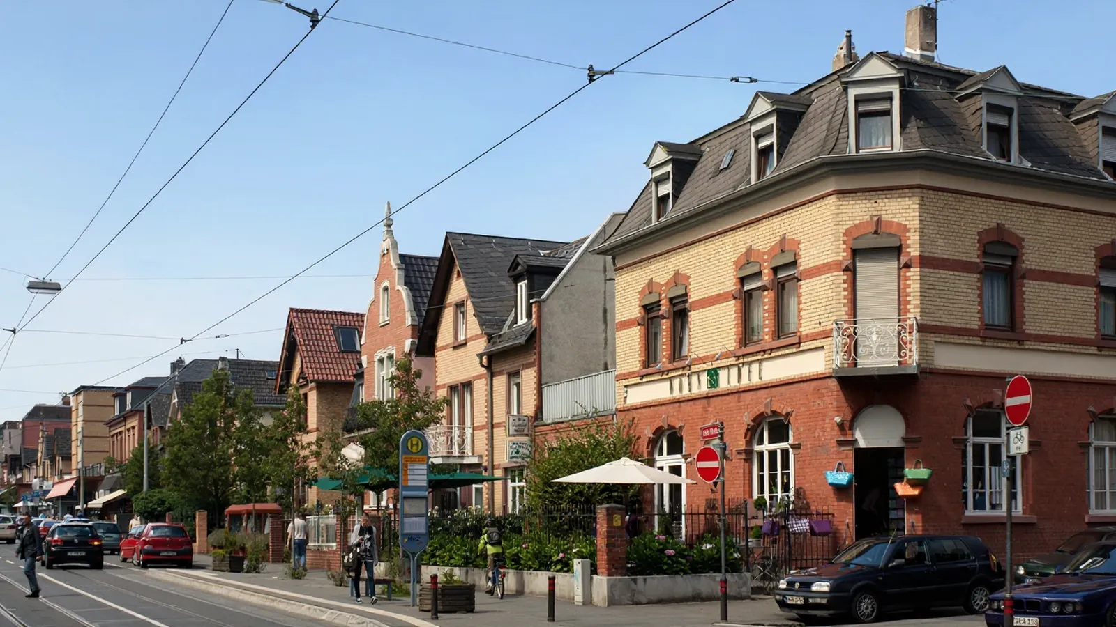 Wohn- und Geschäftshäuser an der Breiten Straße in Mainz-Gonsenheim